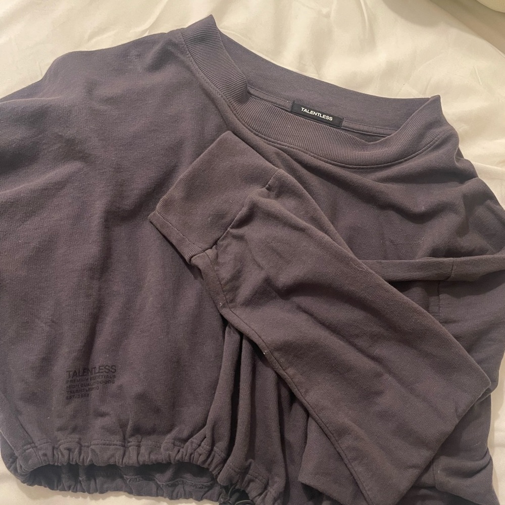 Kardashian Talentless Cropped Crewneck